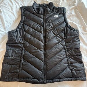 The North Face Black Vest Women’s Plus 3XL